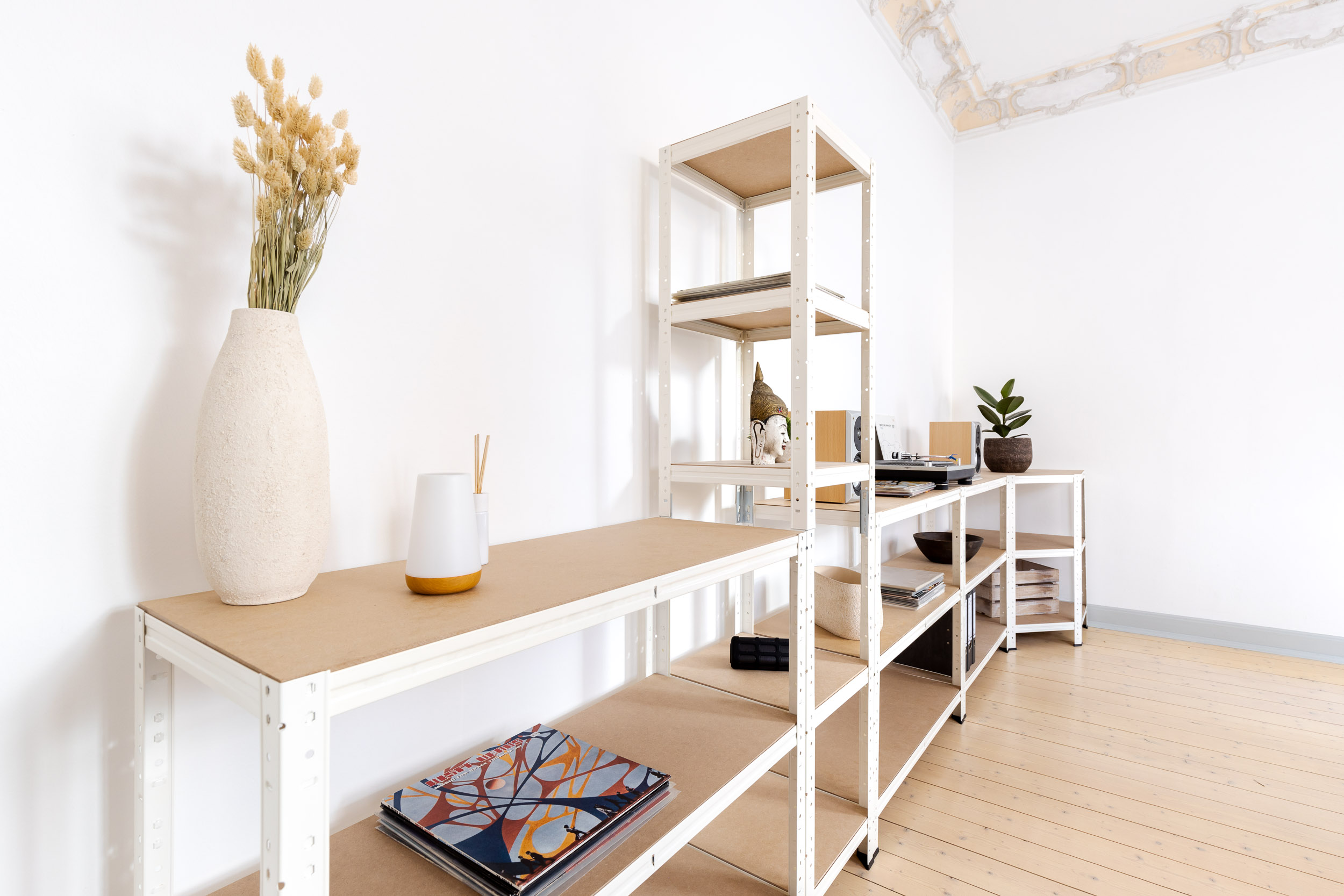 Regálový systém bílý